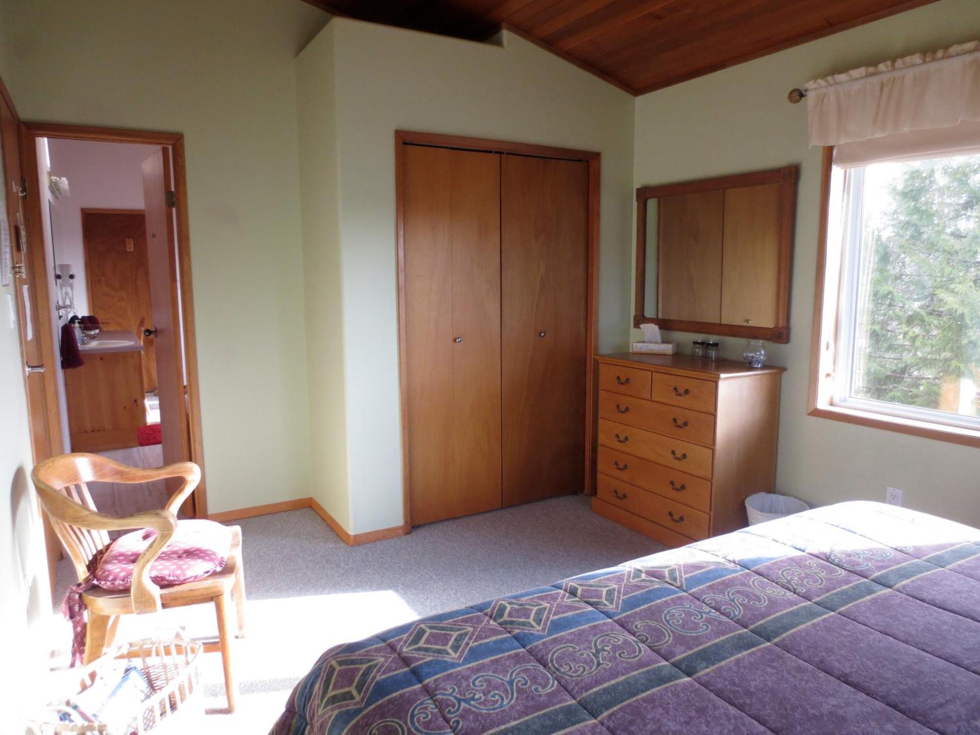 Moon And Sixpence Bed and Breakfast Ucluelet Buitenkant foto